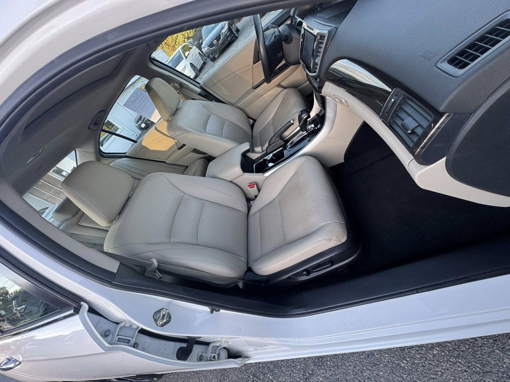 2016 Honda Accord Image 13