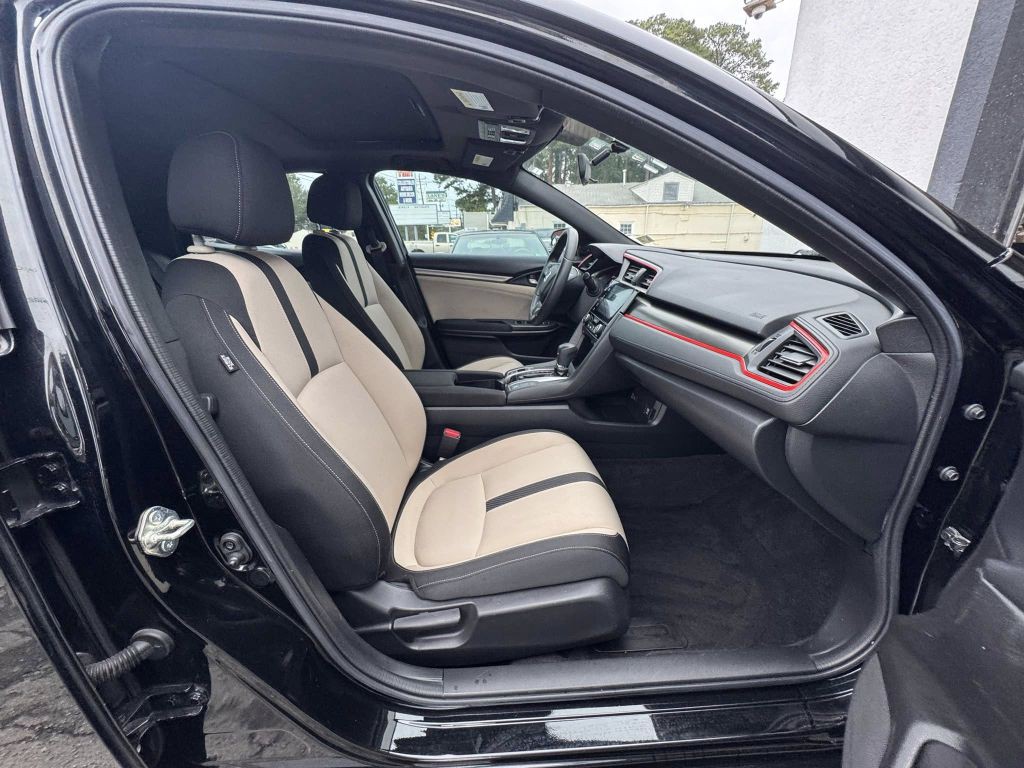 2017 Honda Civic Image 12