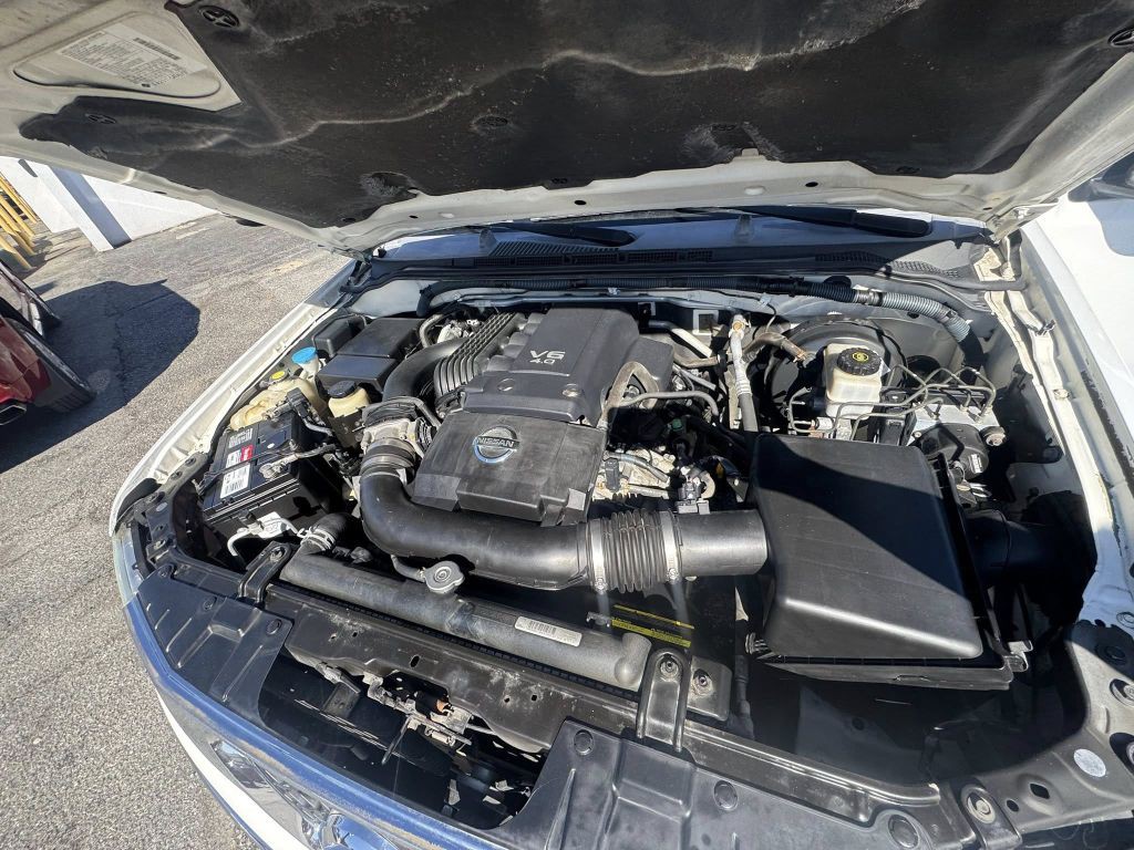 2005 Nissan Frontier Image 6