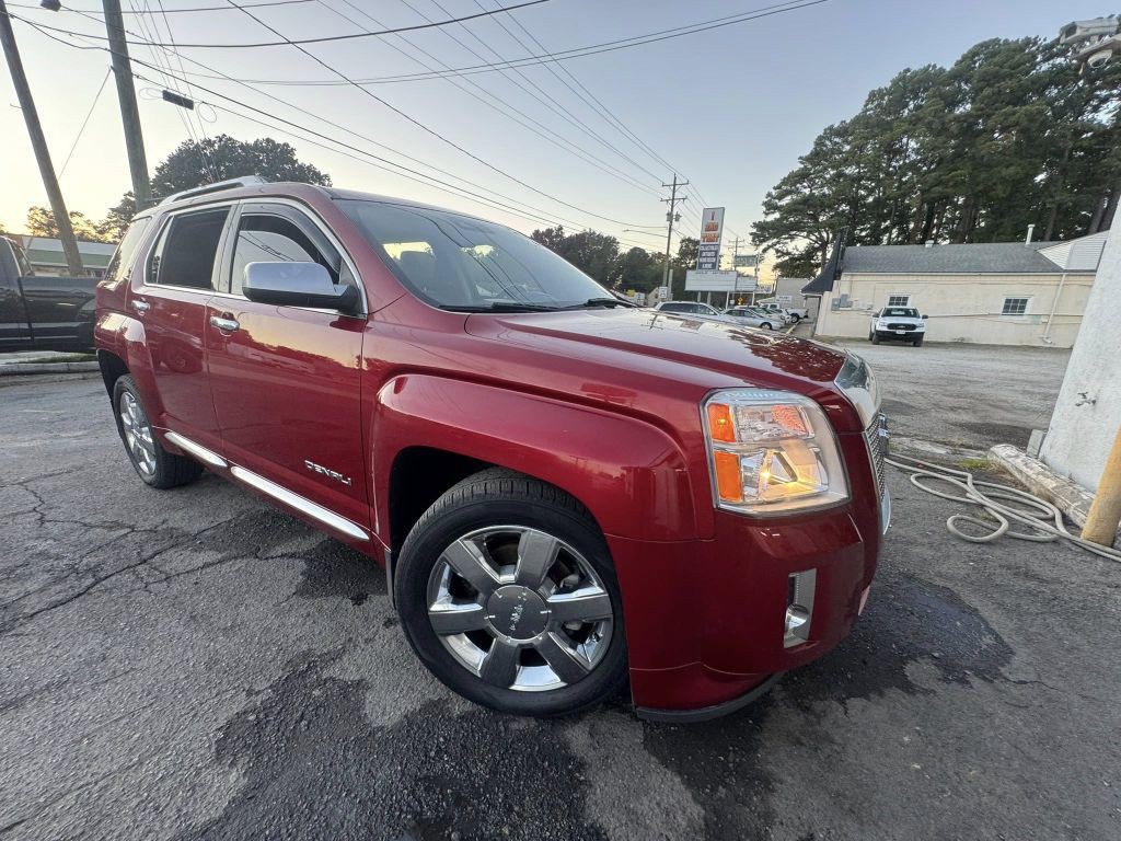 2013 GMC Terrain Image 2