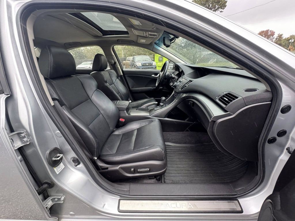 2013 Acura TSX Image 11