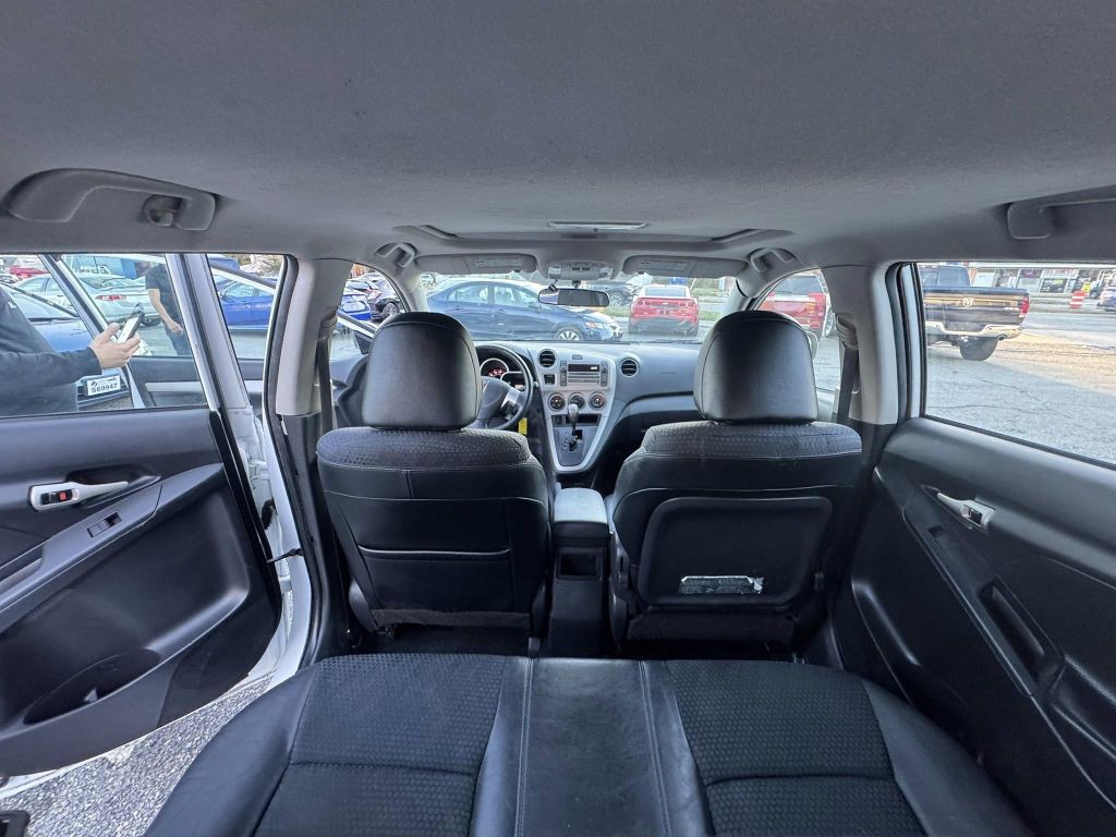 2009 Pontiac Vibe Image 14