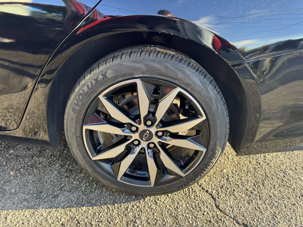 2020 Chevrolet Malibu Image 4