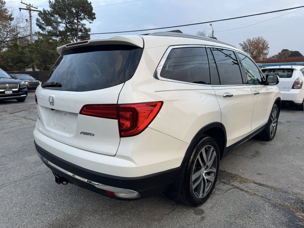 2017 Honda Pilot Image 6