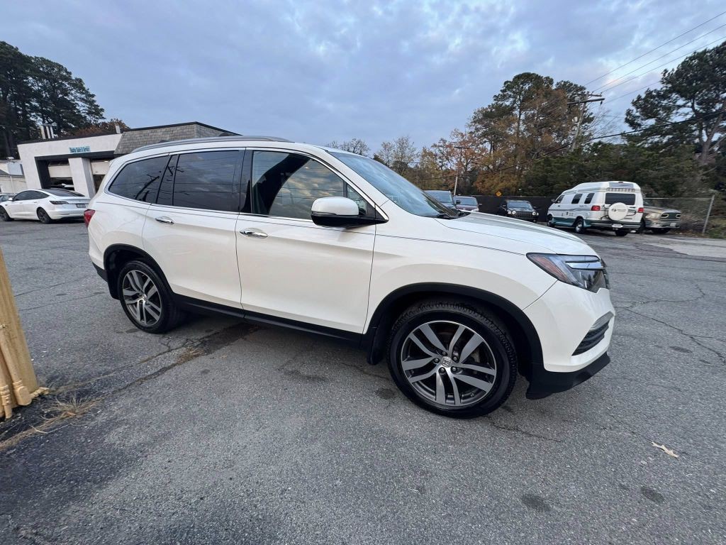 2017 Honda Pilot Image 8