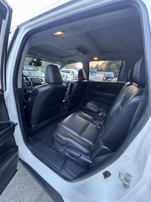 2017 Honda Pilot Image 9
