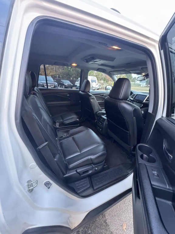 2017 Honda Pilot Image 10