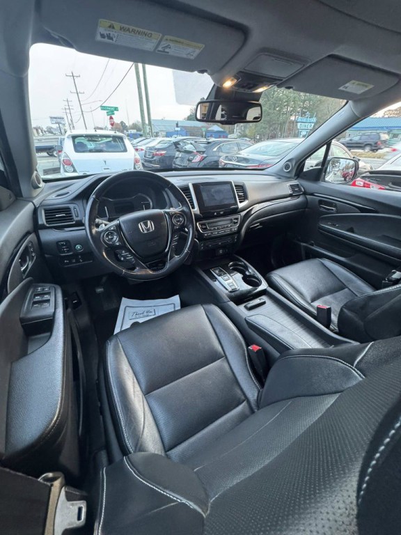 2017 Honda Pilot Image 11