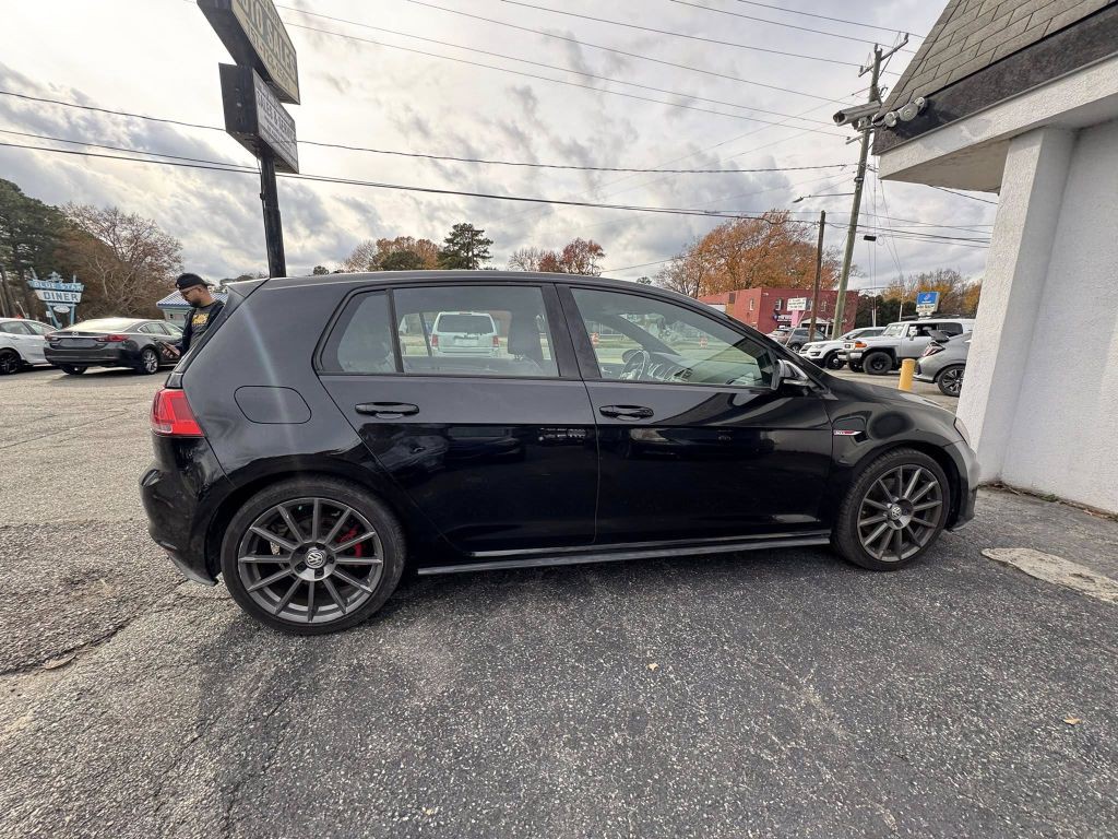 2015 Volkswagen GTI Image 4