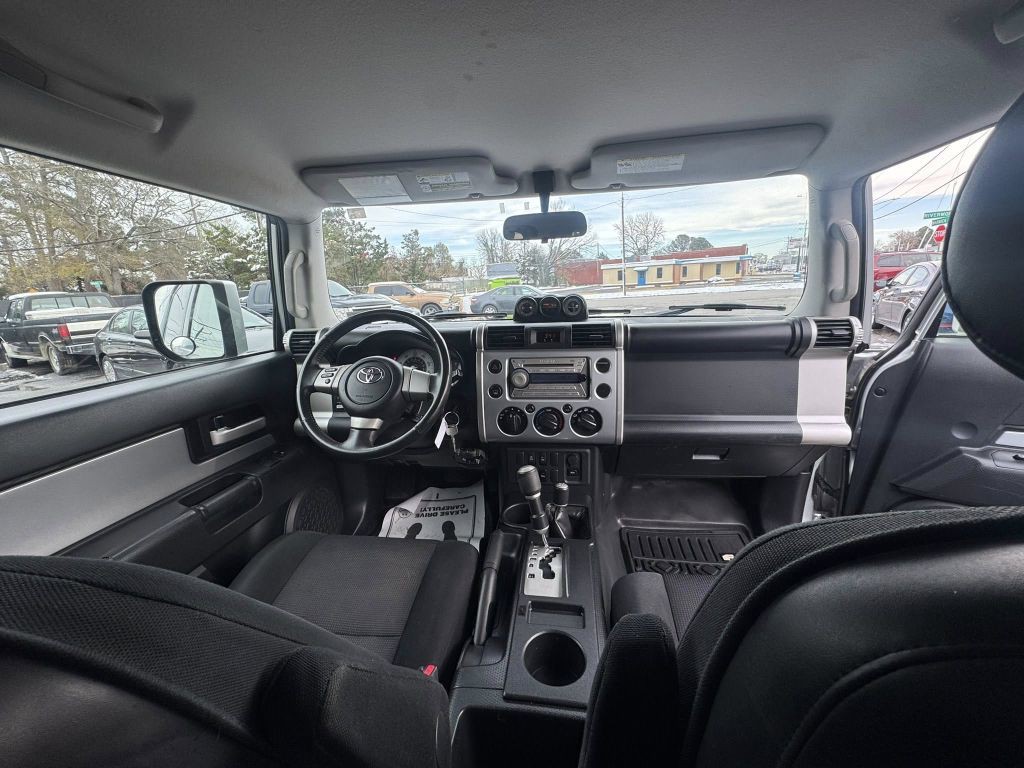 2007 Toyota FJ Cruiser Image 10