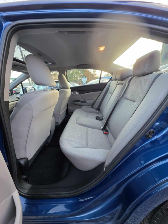 2015 Honda Civic Image 8