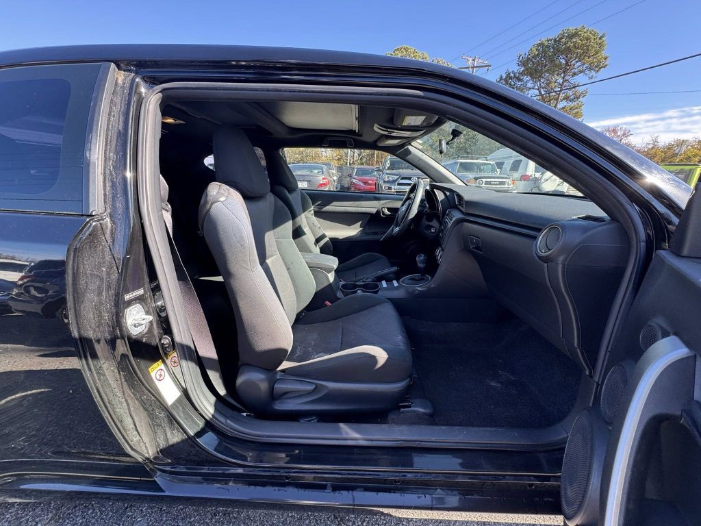 2012 Scion tC Image 8