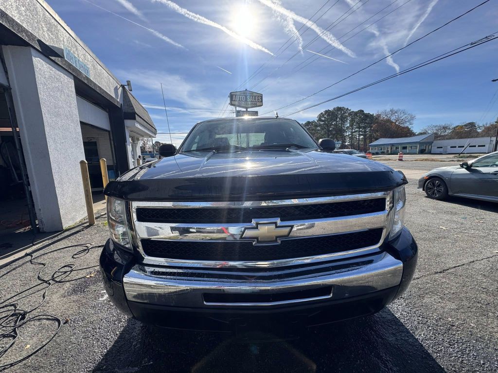 2010 Chevrolet Silverado 1500 Image 3