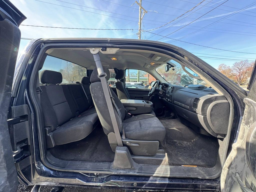 2010 Chevrolet Silverado 1500 Image 10