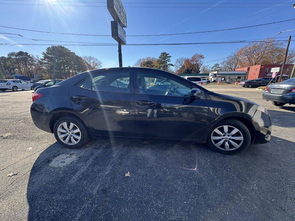 2018 Toyota Corolla Image 8