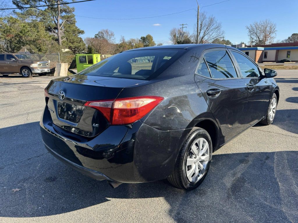 2018 Toyota Corolla Image 5
