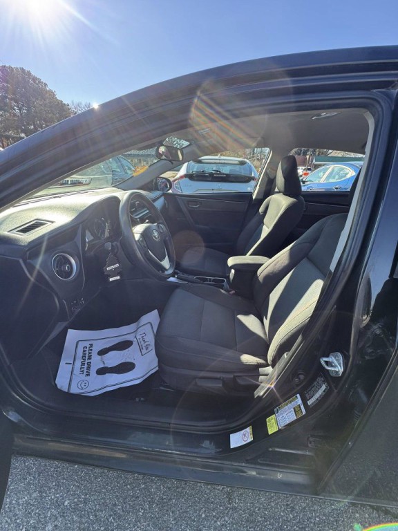 2018 Toyota Corolla Image 10