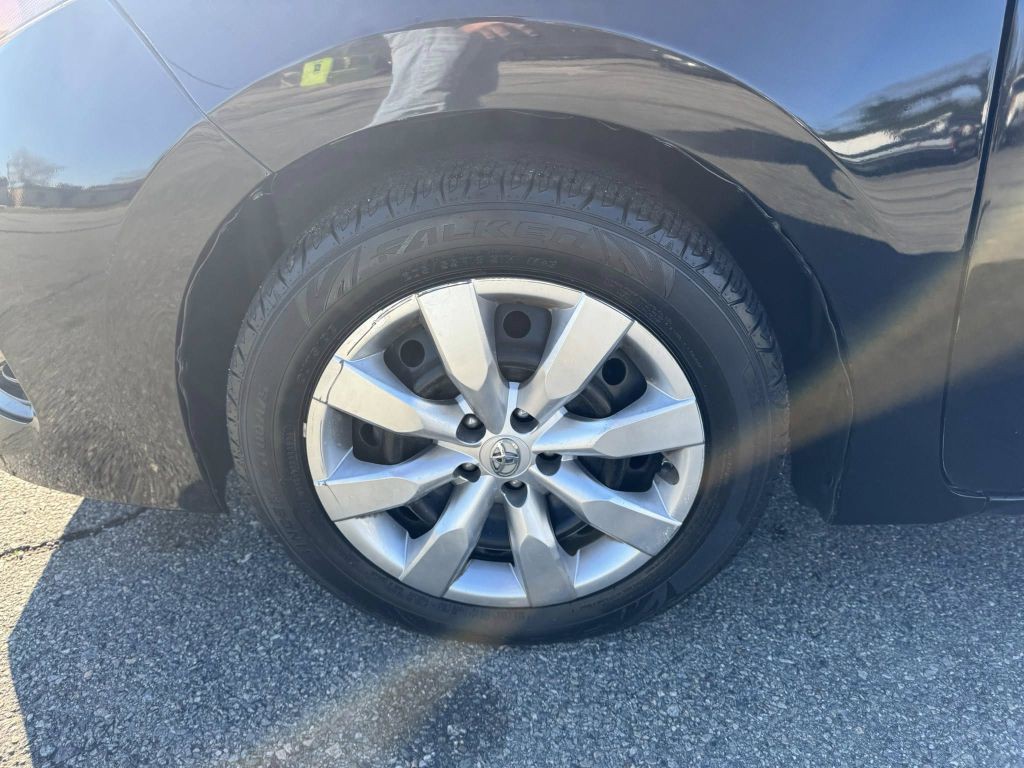 2018 Toyota Corolla Image 13