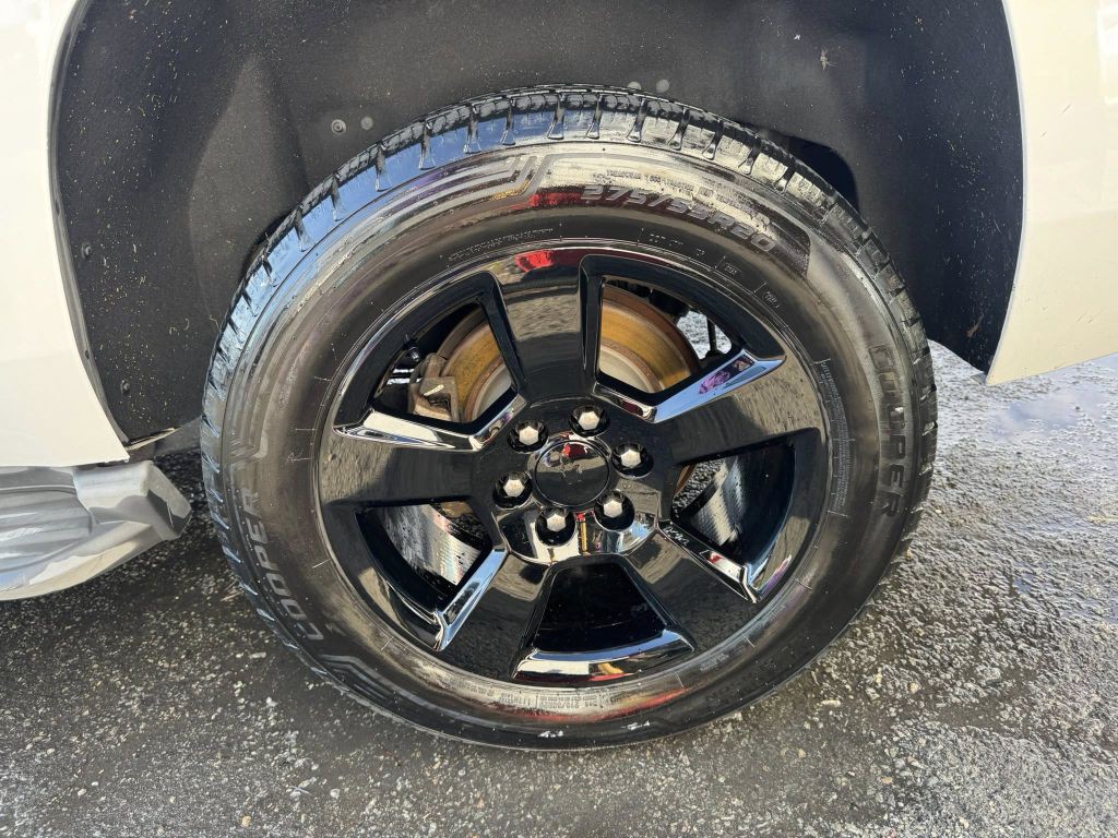 2015 Chevrolet Tahoe Image 6