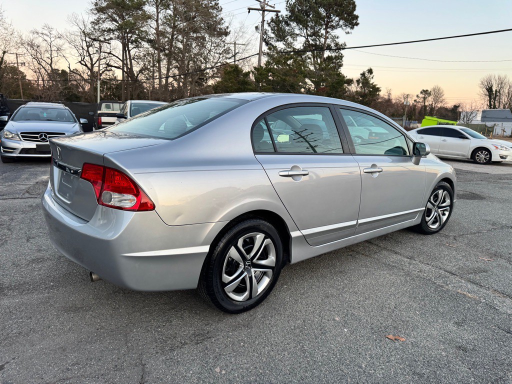 2011 Honda Civic Image 4