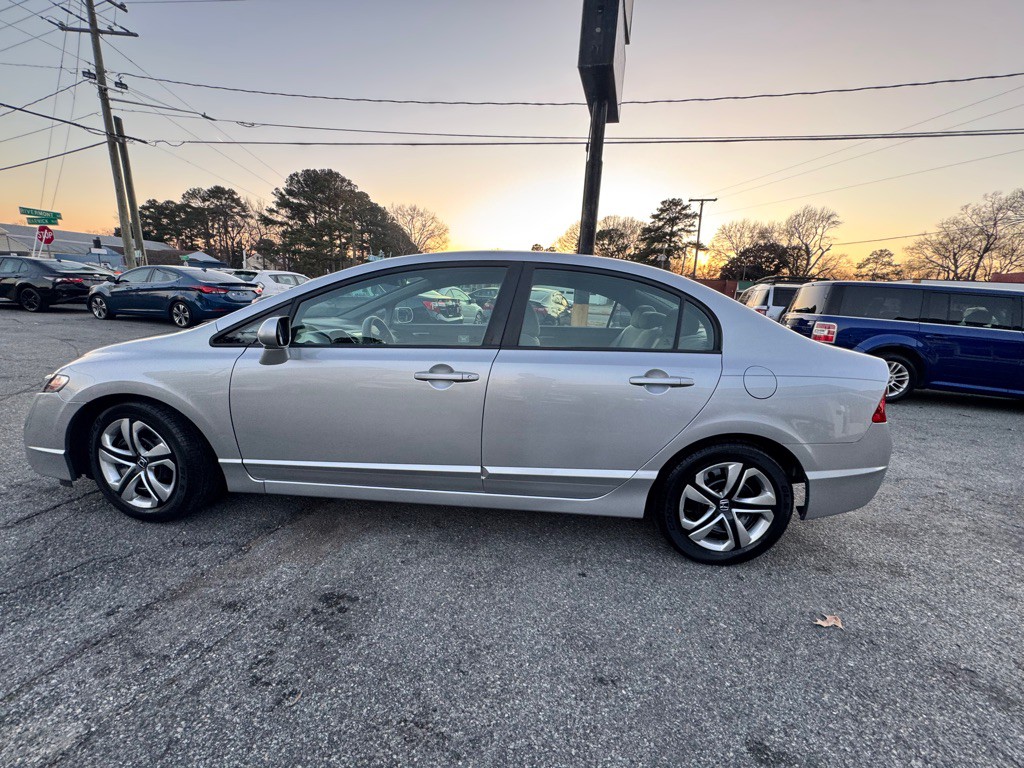 2011 Honda Civic Image 6