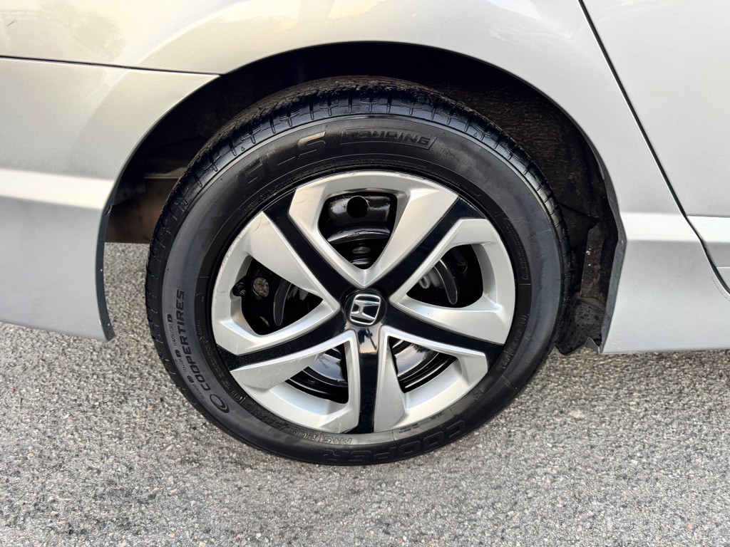 2011 Honda Civic Image 7