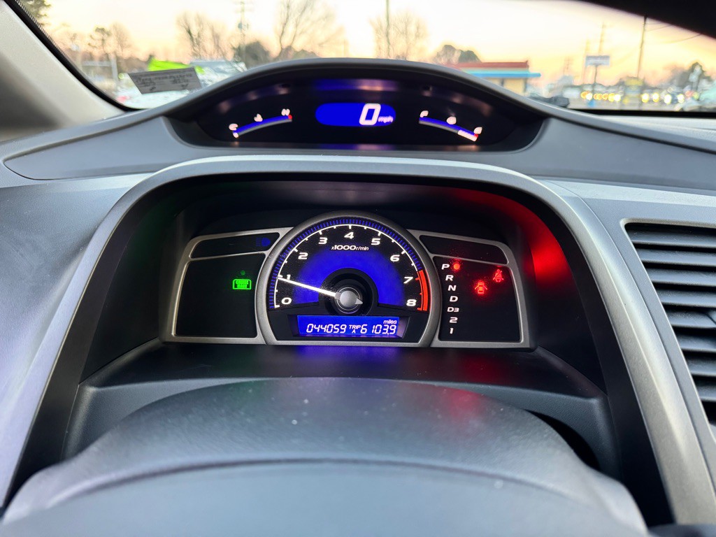 2011 Honda Civic Image 12