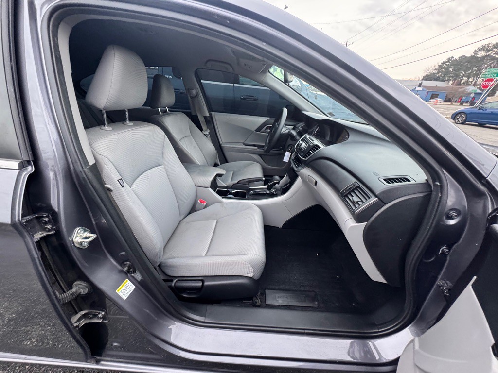 2015 Honda Accord Image 10