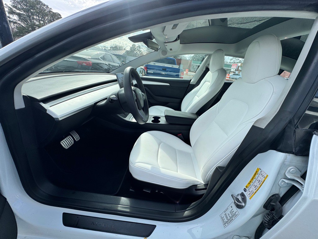 2022 Tesla Model 3 Image 13