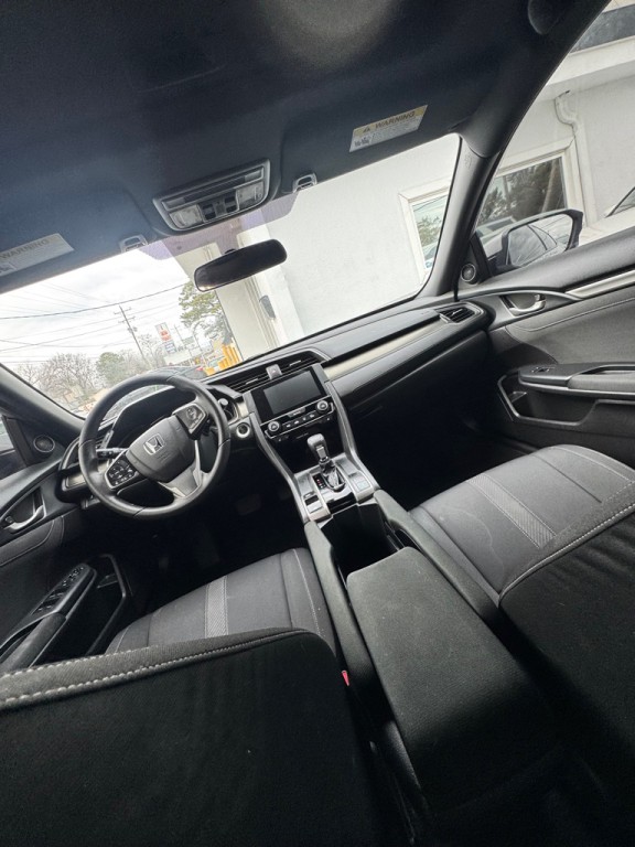 2018 Honda Civic Image 10