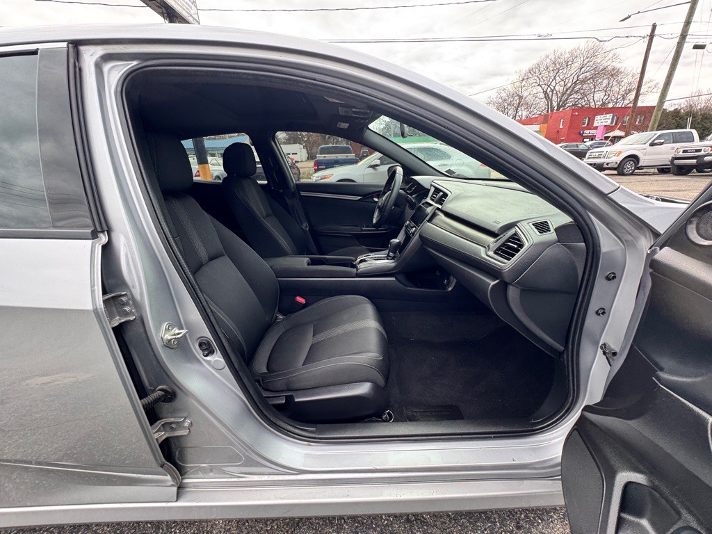 2018 Honda Civic Image 11