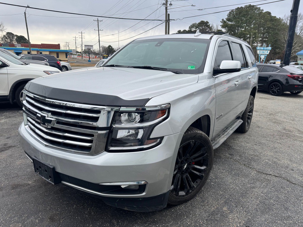 2019 Chevrolet Tahoe Image 2