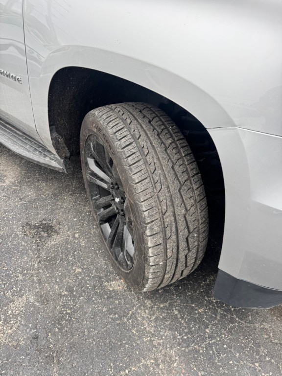 2019 Chevrolet Tahoe Image 8