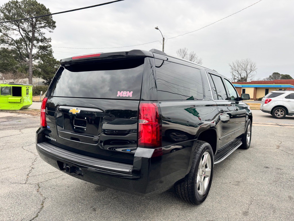 2015 Chevrolet Suburban Image 5