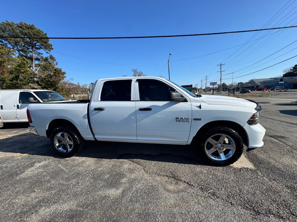 2016 RAM 1500 Image 7