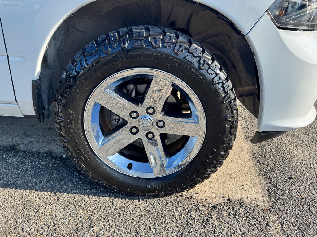 2016 RAM 1500 Image 9