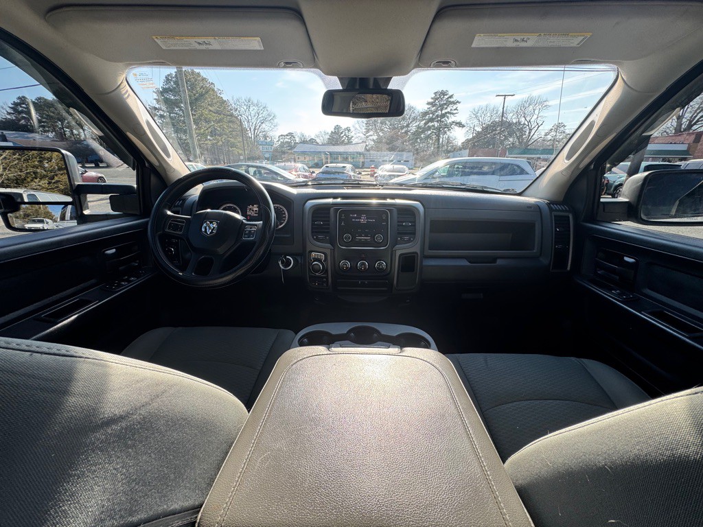 2016 RAM 1500 Image 10