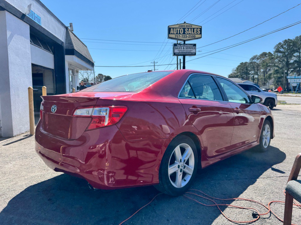 2014 Toyota Camry Image 5