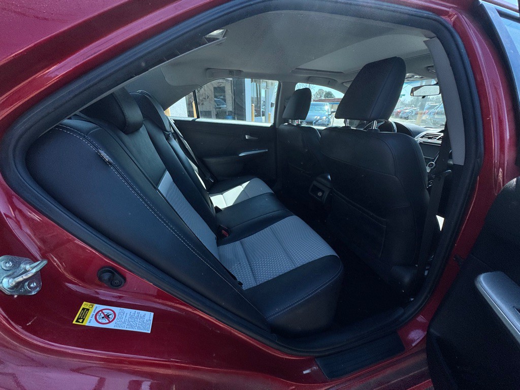 2014 Toyota Camry Image 7