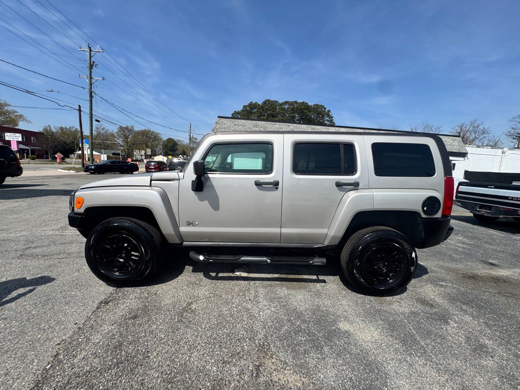 2007 HUMMER H3 Image 4