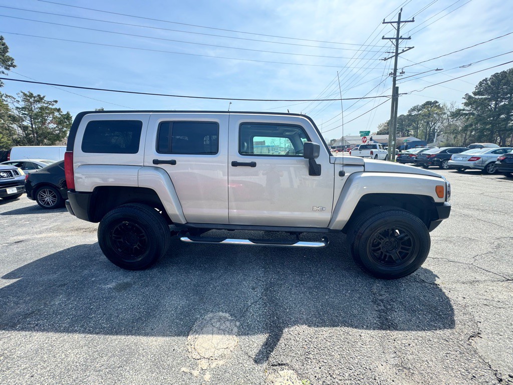 2007 HUMMER H3 Image 5