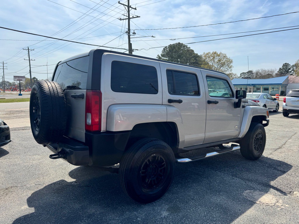 2007 HUMMER H3 Image 7