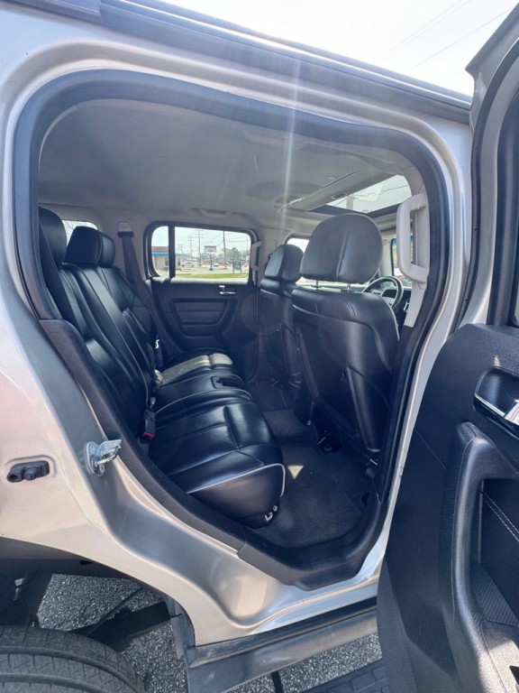 2007 HUMMER H3 Image 11