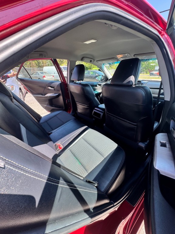 2014 Toyota Camry Image 8