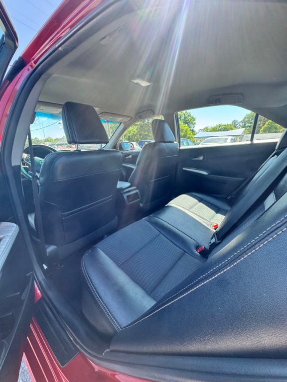 2014 Toyota Camry Image 10