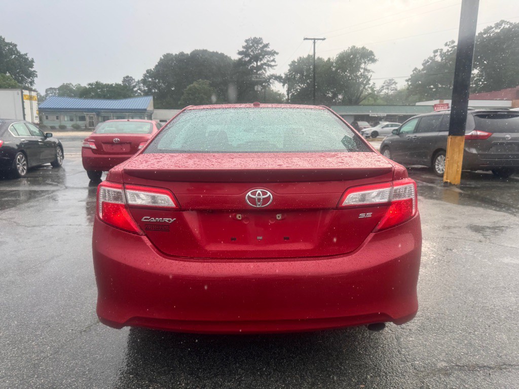 2014 Toyota Camry Image 6