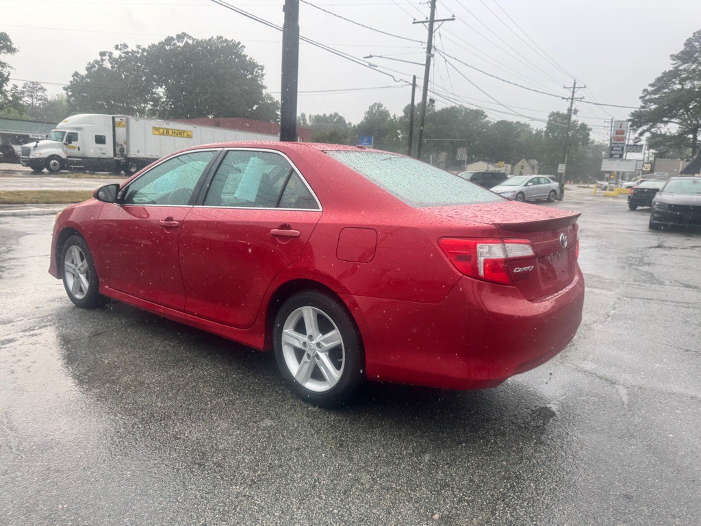 2014 Toyota Camry Image 7