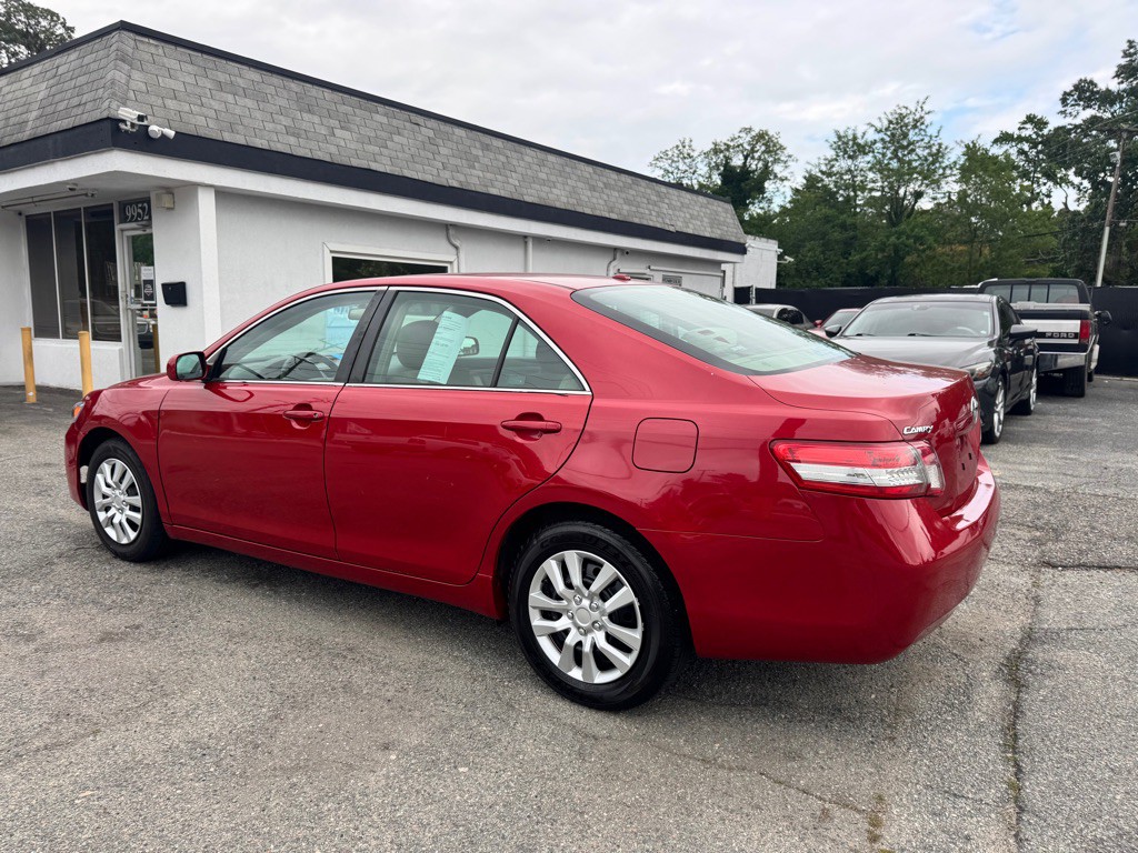2011 Toyota Camry Image 7
