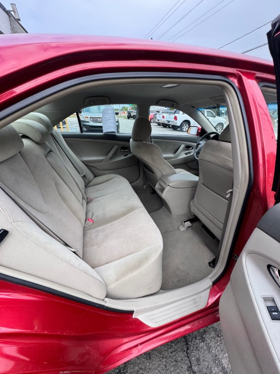 2011 Toyota Camry Image 9