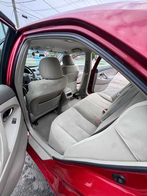 2011 Toyota Camry Image 11
